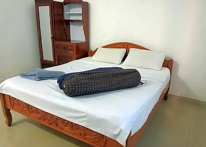 Mr Bean's Place Hotel *